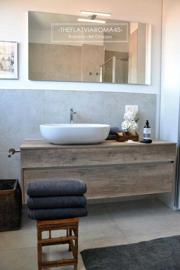 Апартаменты The Flat Via Roma 45 Бассано-дель-Граппа Экстерьер фото